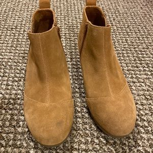 Toms size 5 bootie